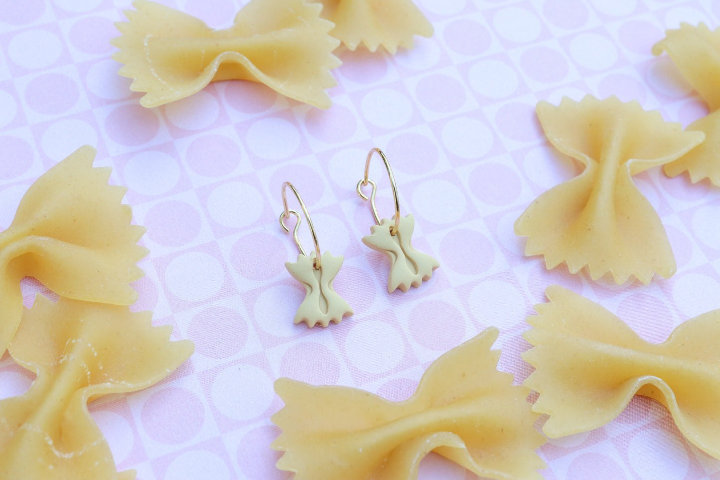 Tiny Farfalle Hoops