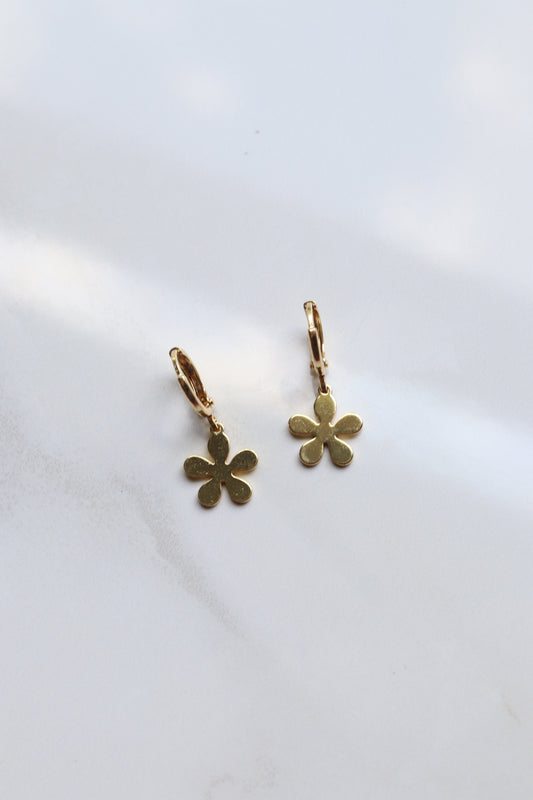 Gold-Filled Daisy Huggies