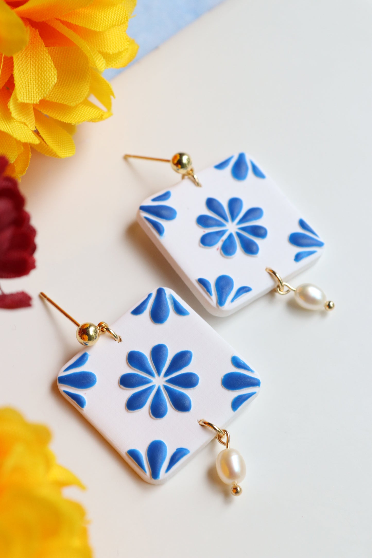 Porcellana Dangles