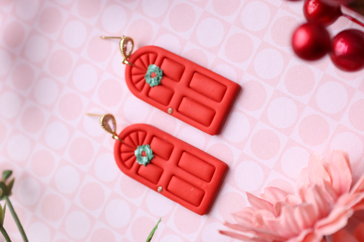 Red Door Christmas Wreath Dangles