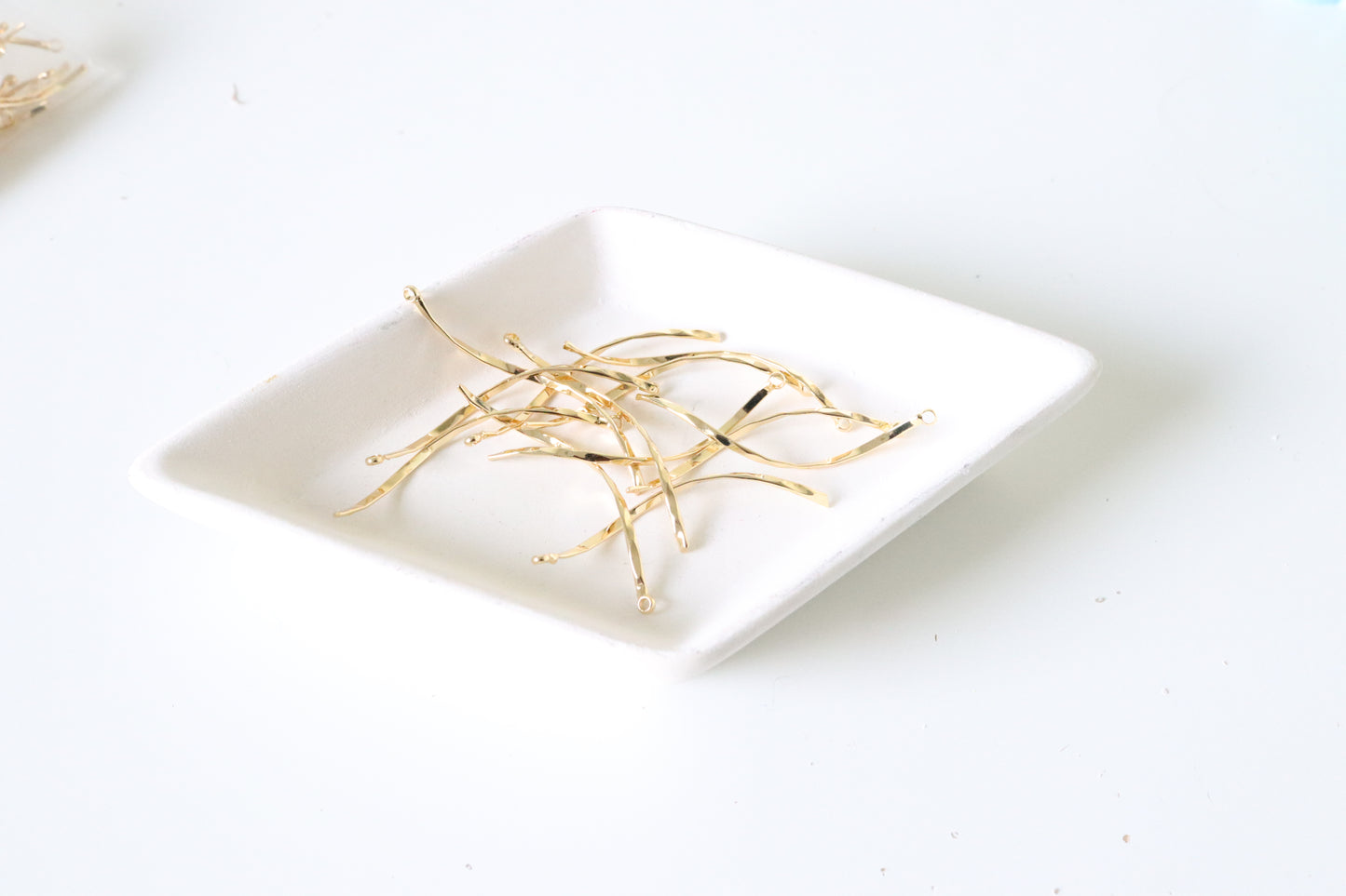 Wavy Gold-Plated 35mm Bar Charms