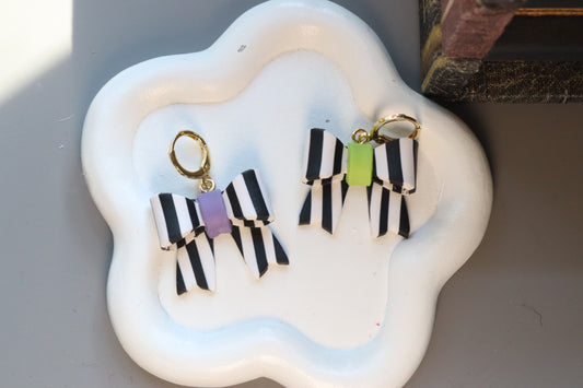 Beetlejuice Bows